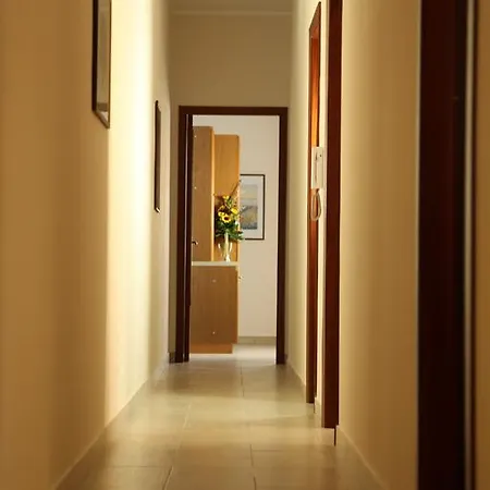 Casa A Riba U Mari شقة ريبوسْتو